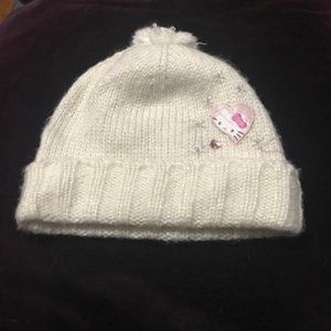 White knit Hello Kitty beanie